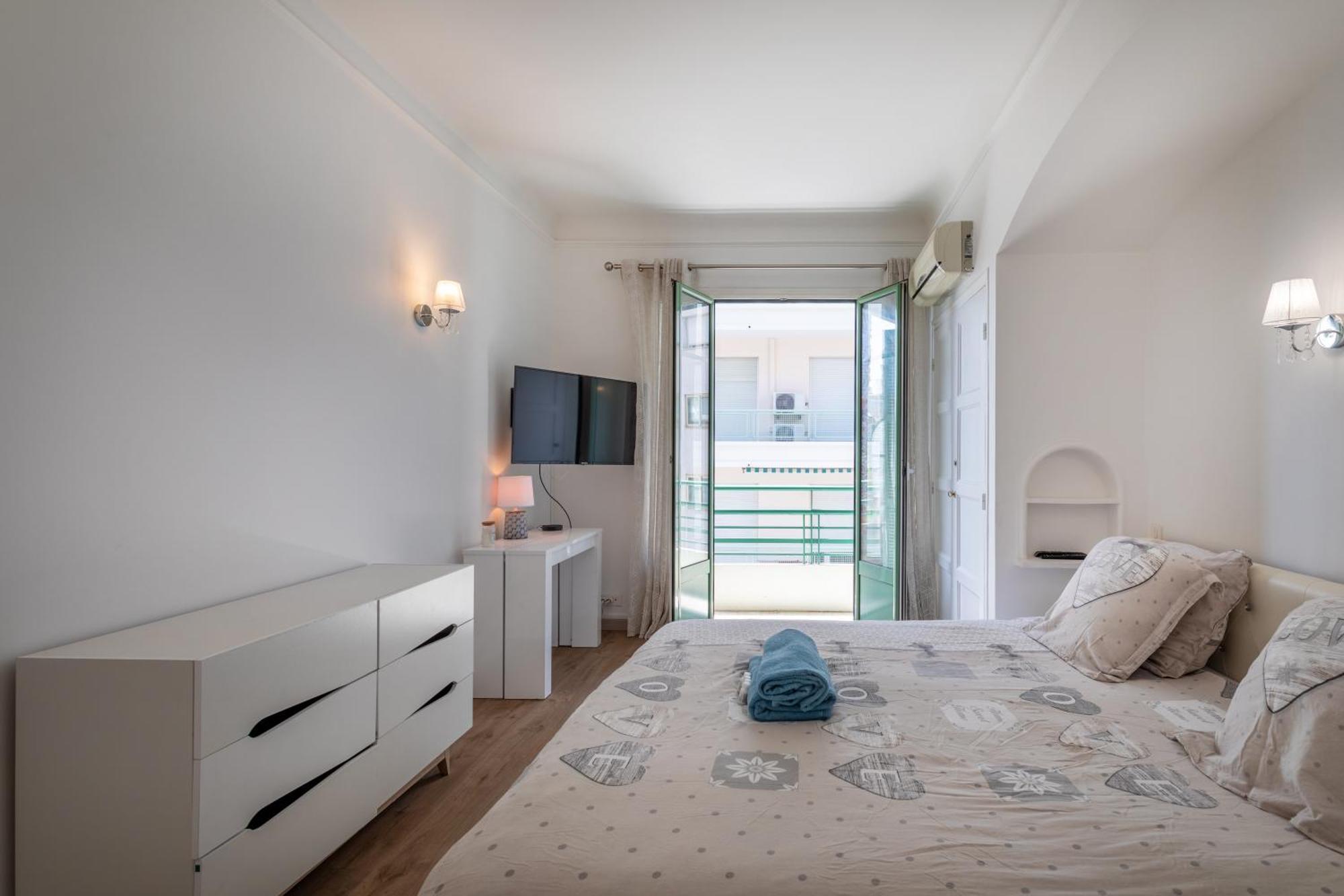 Louis Gallet Les Pins 2 Min Des Plages - 6 Couchages * Juan-les-Pins